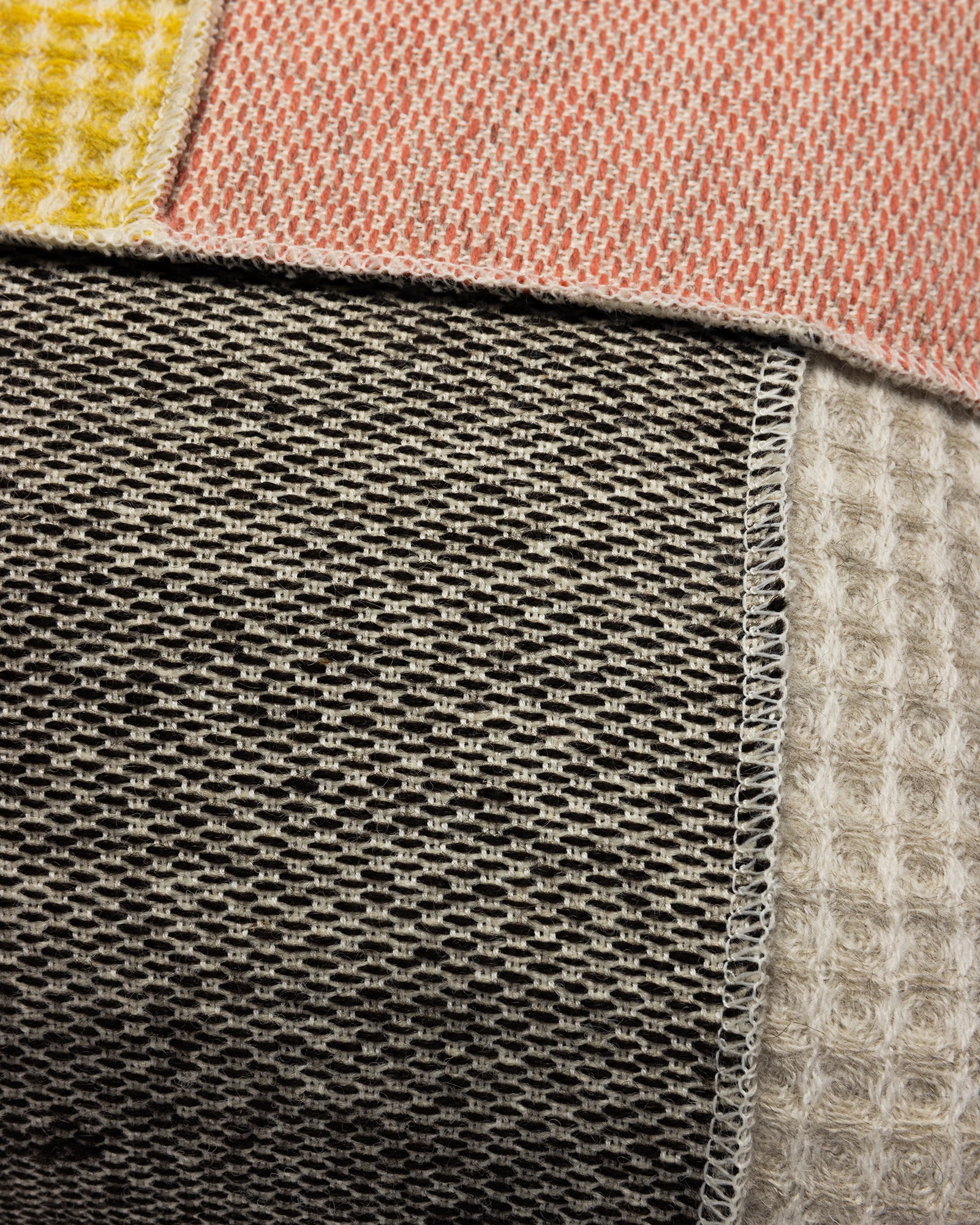 Aino cushion