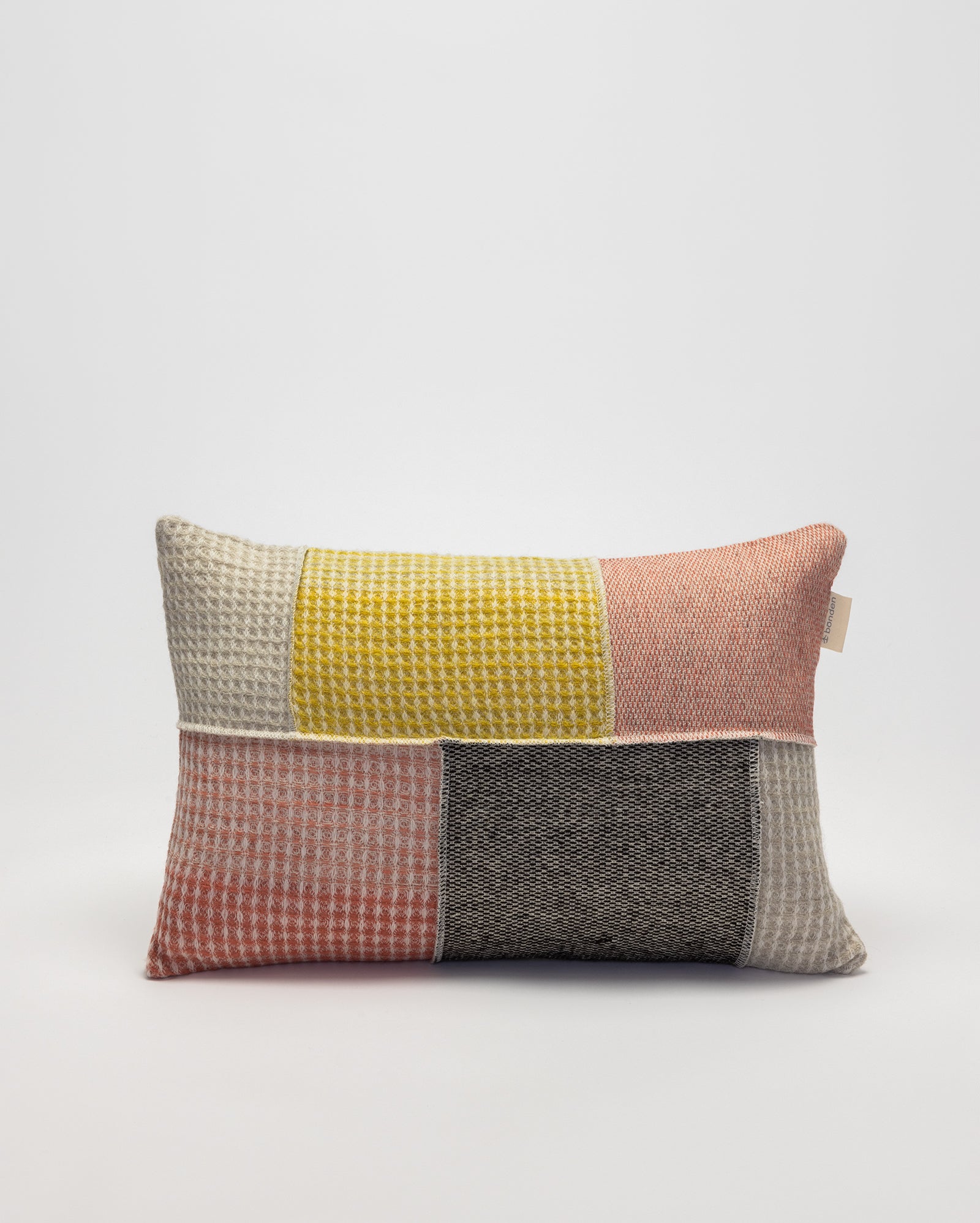 Aino cushion